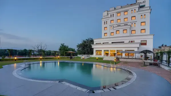 Royal Sarovar Portico, Siliguri